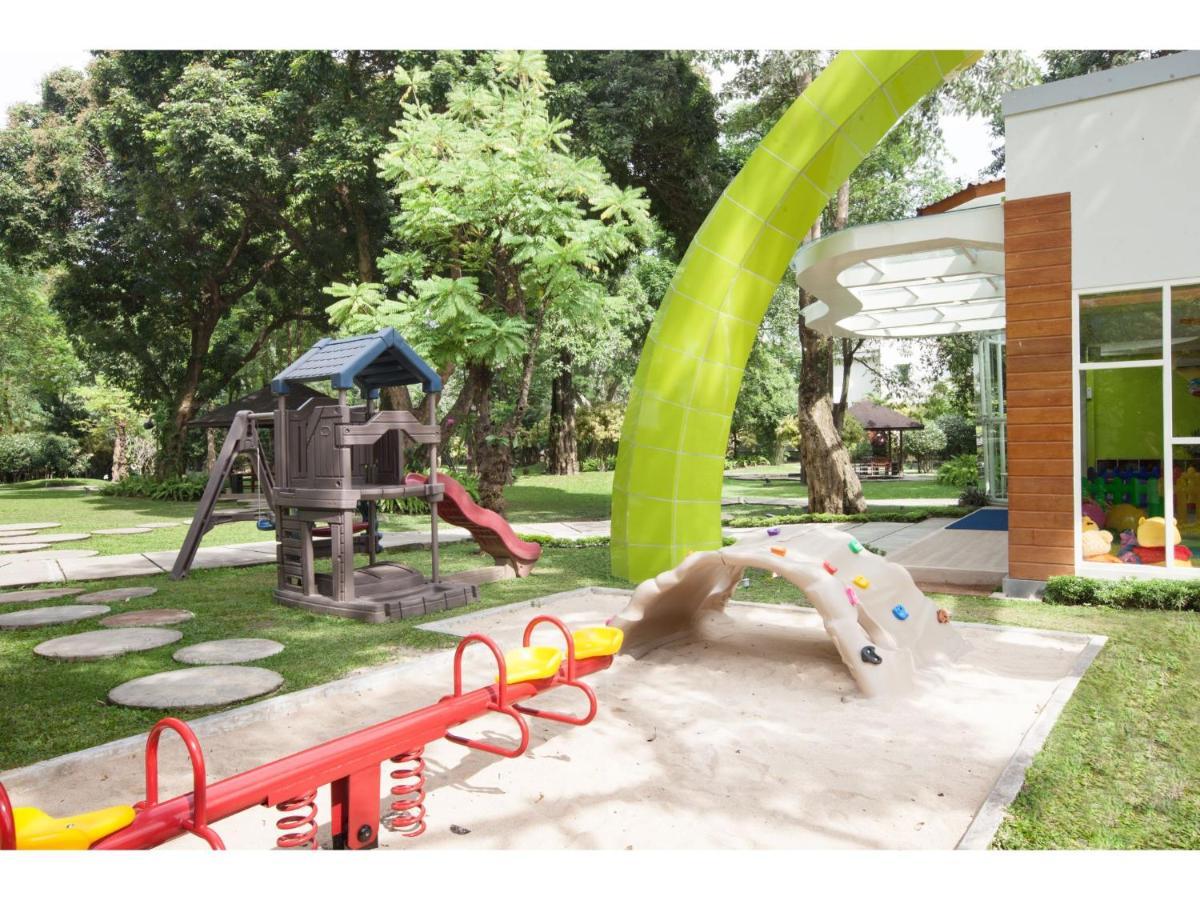 Royal Ambarrukmo Yogyakarta Hotel Buitenkant foto