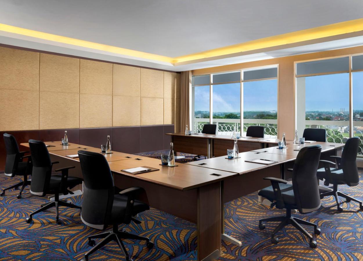 Royal Ambarrukmo Yogyakarta Hotel Buitenkant foto