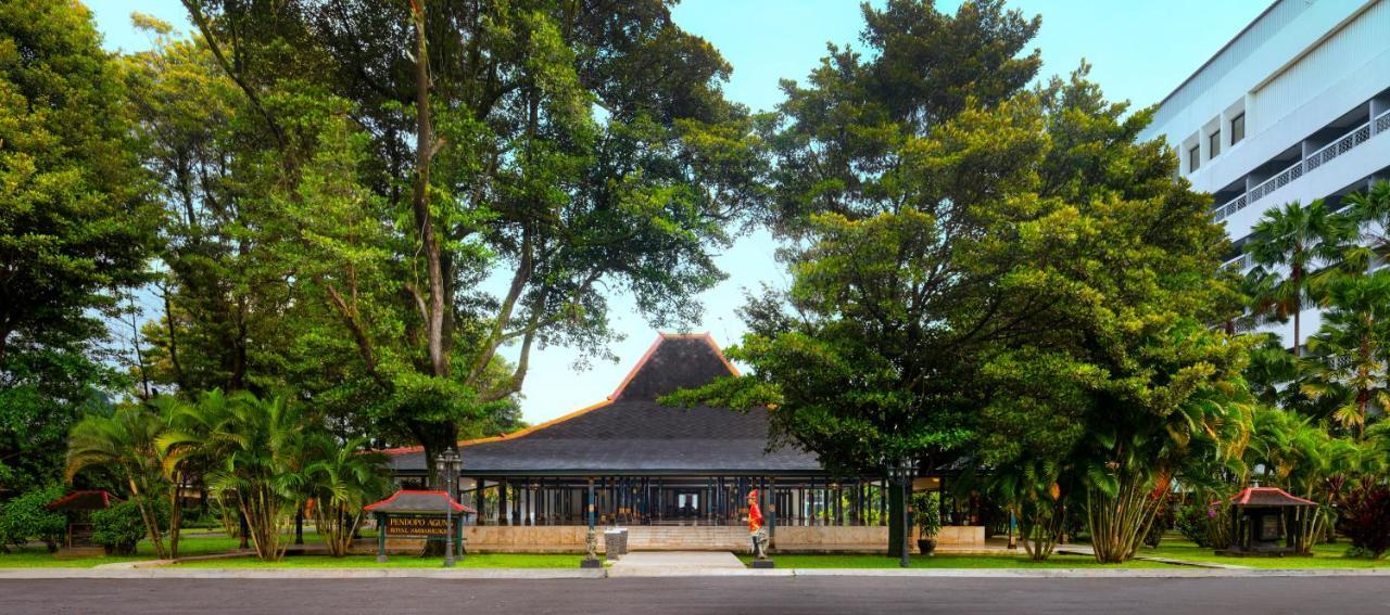 Royal Ambarrukmo Yogyakarta Hotel Buitenkant foto