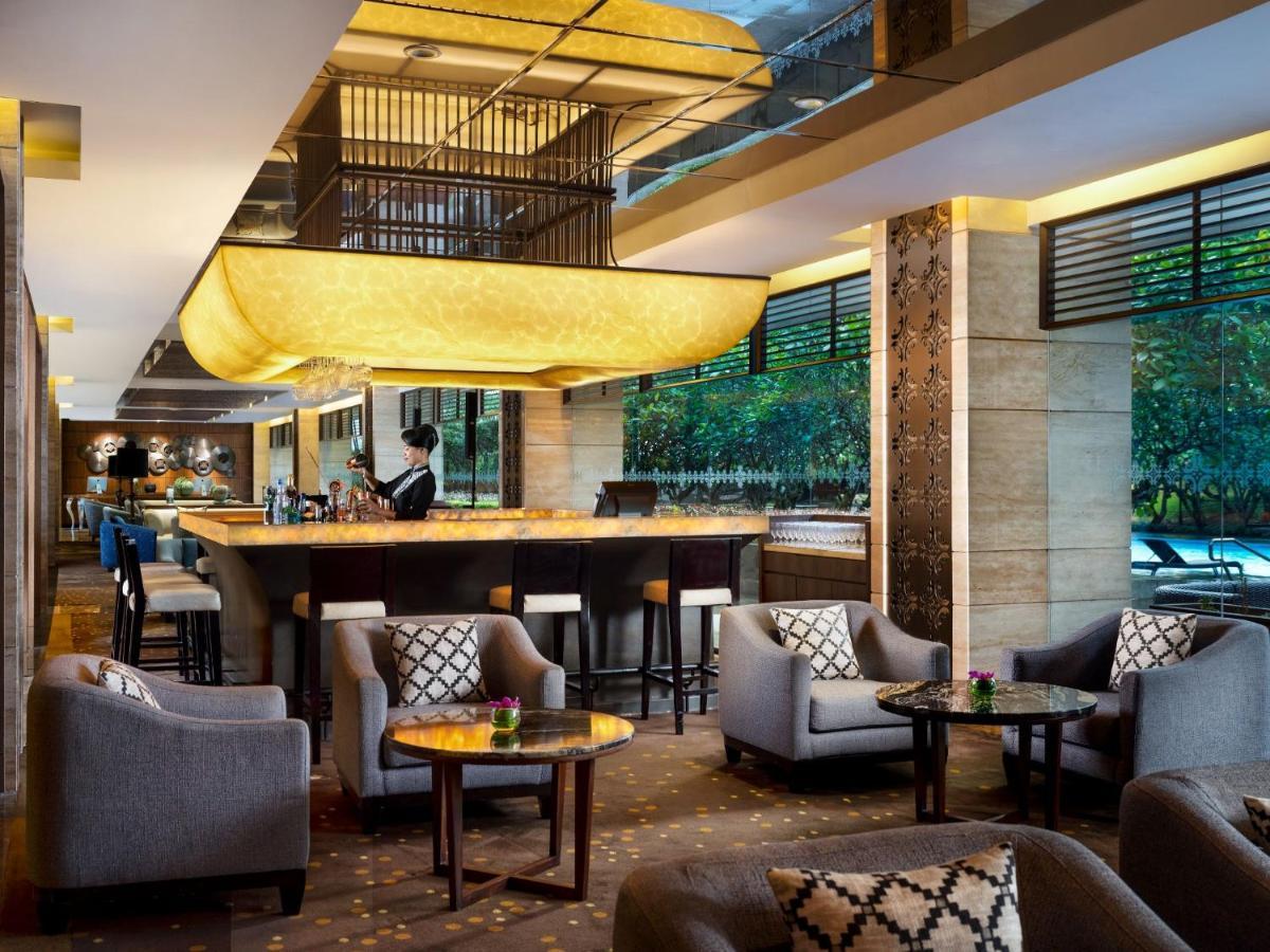Royal Ambarrukmo Yogyakarta Hotel Buitenkant foto