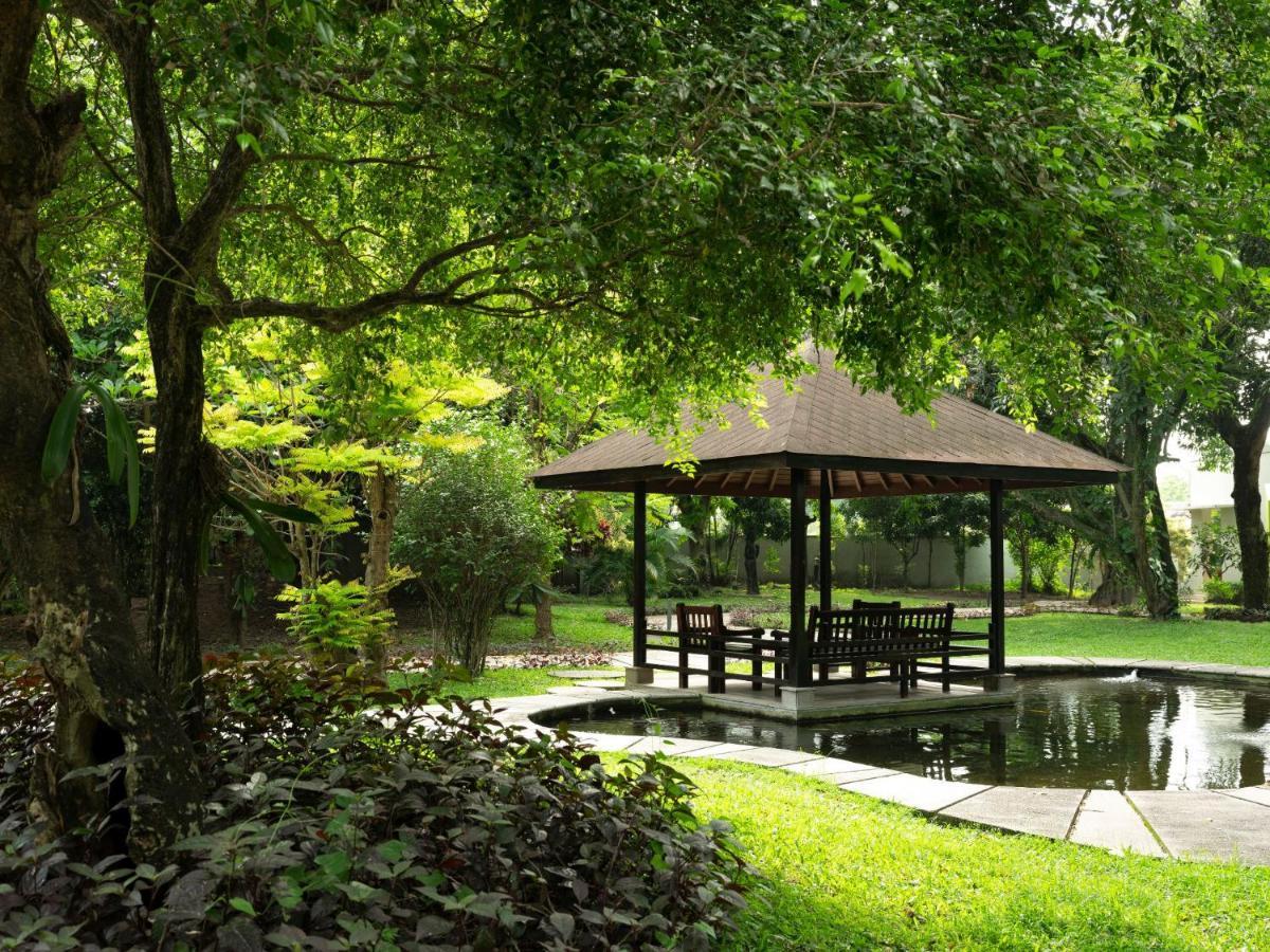 Royal Ambarrukmo Yogyakarta Hotel Buitenkant foto